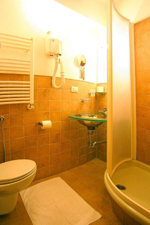 Francamaria Rooms Vernazza Rum bild